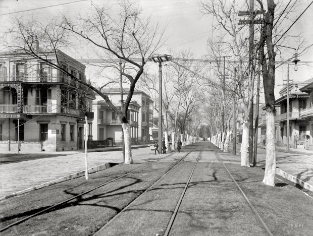 1900 - Esplanade Avenue